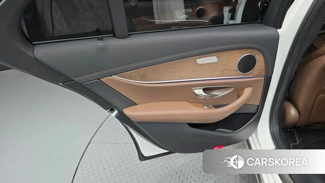 Mercedes-Benz E-Class W213 id 4283179 из Кореи 17