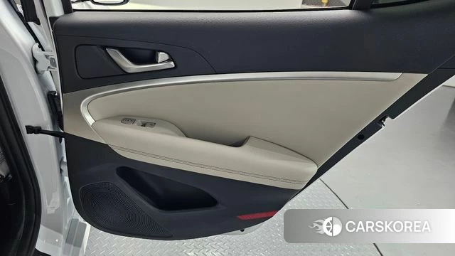 Genesis The New G70 id 4195480 из Кореи 17