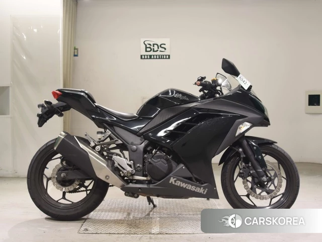 Проданный Kawasaki NINJA 250 2013 из Японии