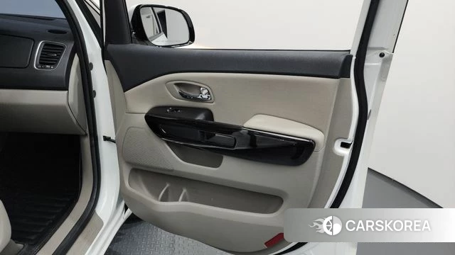 Kia The New Carnival id 4632845 из Кореи 17