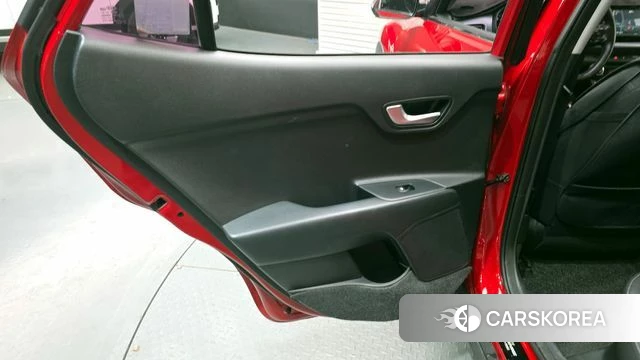 Kia Stonic id 4203650 из Кореи 17