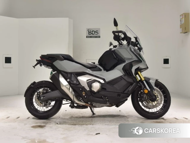 Проданный Honda X-ADV 750 2021 из Японии