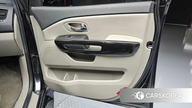 Kia The New Carnival id 4943964 из Кореи 17