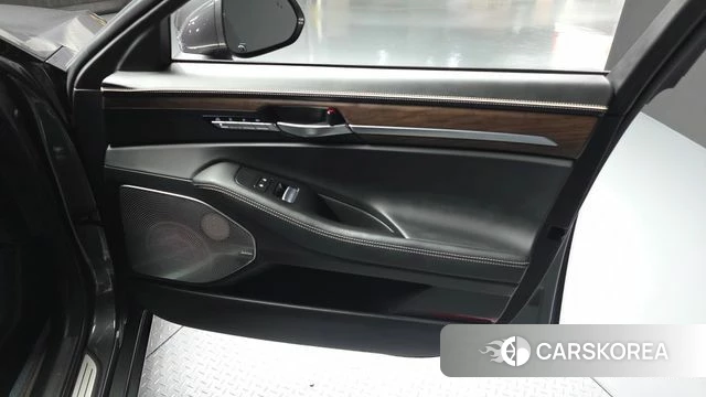 Genesis G90 id 4907385 из Кореи 17