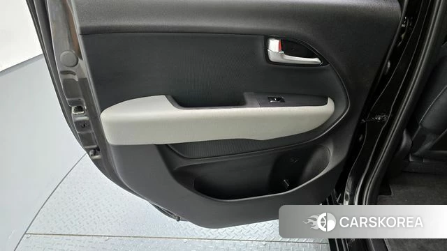 Kia The New Kia Ray id 4408759 из Кореи 17
