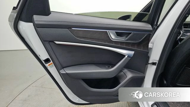 Audi A6 (C8) id 4529443 из Кореи 17