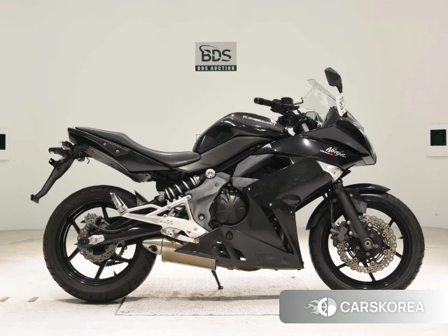 Проданный Kawasaki NINJA 400R 2010 из Японии, фото 2