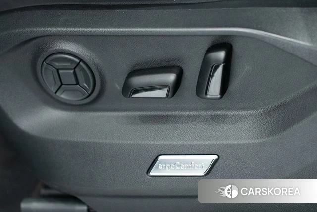 Volkswagen Touareg id 4217365 из Китая 17