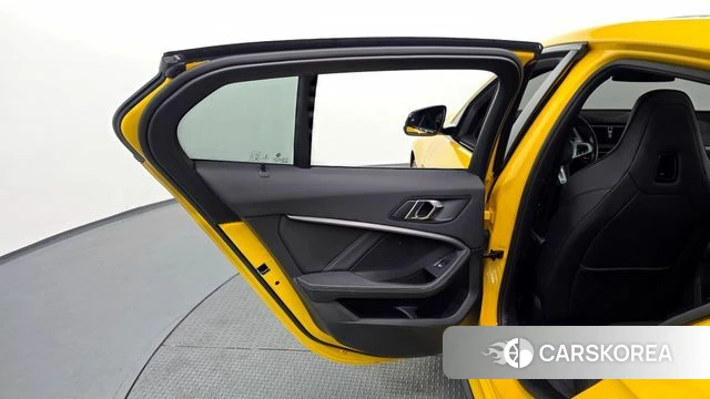 BMW 1 Series (F40) id 4201983 из Кореи 17