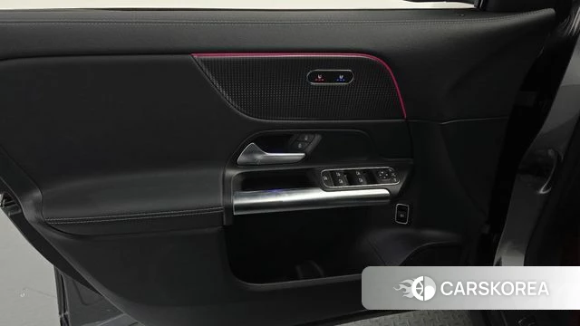Mercedes-Benz EQA H243 id 4343419 из Кореи 17
