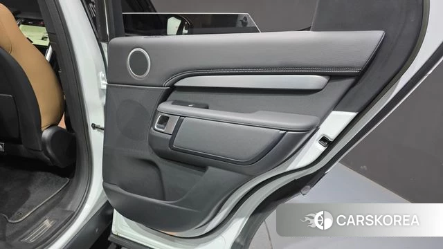 Land Rover Discovery 5 id 4534150 из Кореи 17