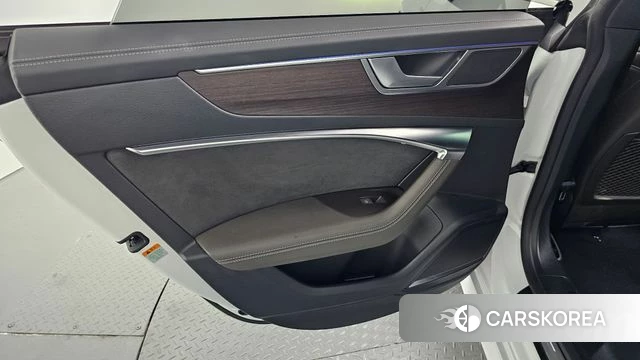 Audi A7 (4K) id 4489414 из Кореи 17