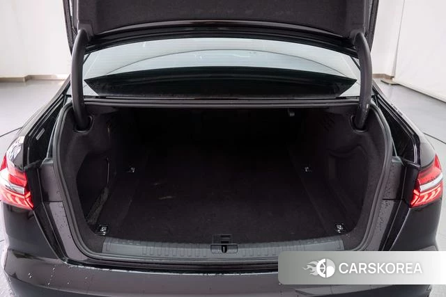Audi A6L id 4261680 из Китая 17