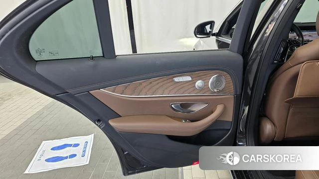 Mercedes-Benz E-Class W213 id 4429320 из Кореи 17