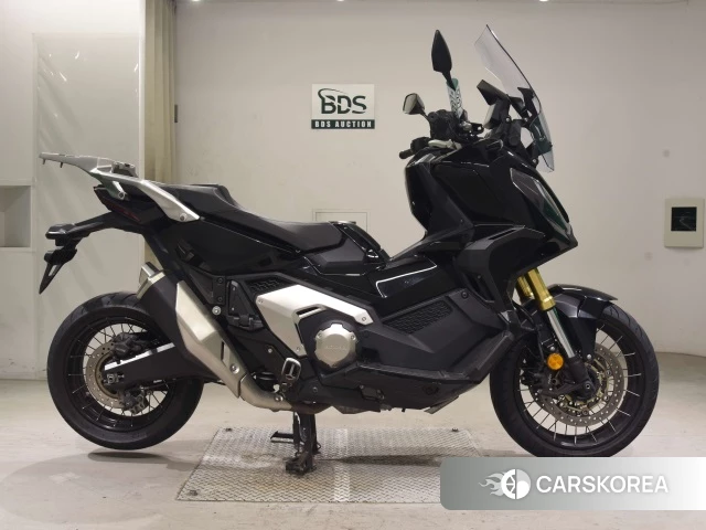 Проданный Honda X-ADV 750 2022 из Японии