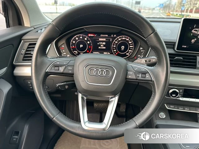 Audi Q5L id 4236312 из Китая 17