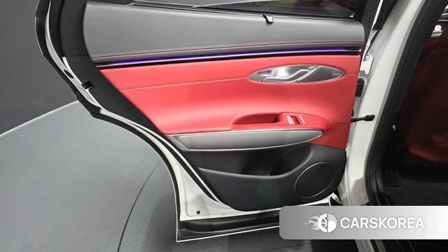 Genesis GV70 id 4527897 из Кореи 17