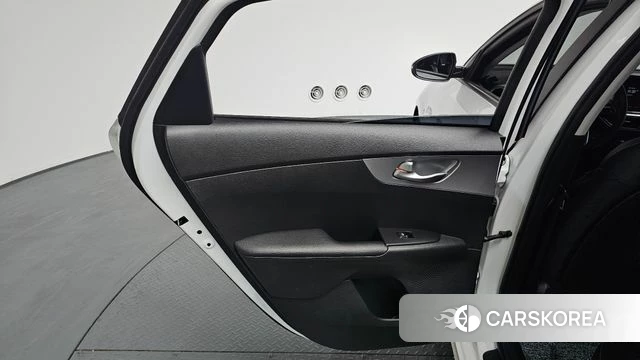 Kia The New K3 2nd generation id 4202528 из Кореи 17