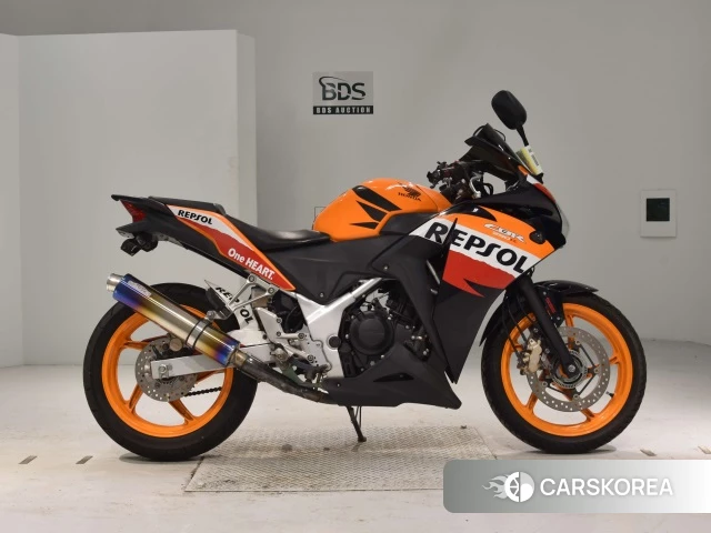 Проданный Honda CBR250R ABS 2013 из Японии, фото 2