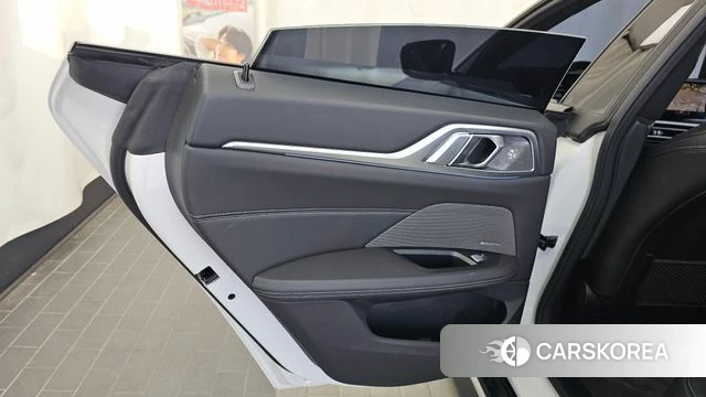 BMW i4 id 4749542 из Кореи 17