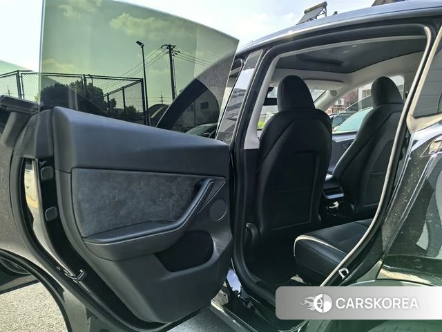 Tesla Model Y id 4206945 из Китая 17