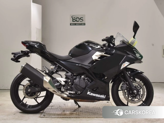 Проданный Kawasaki NINJA 400 2018 из Японии, фото 2