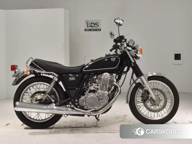 Проданный Yamaha SR 400 2011 из Японии