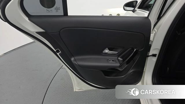 Mercedes-Benz A-Class W177 id 4614879 из Кореи 17