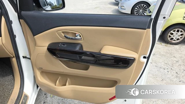 Kia The New Carnival id 4345633 из Кореи 17
