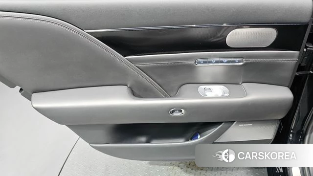 Genesis G90 (RS4) id 4893914 из Кореи 17