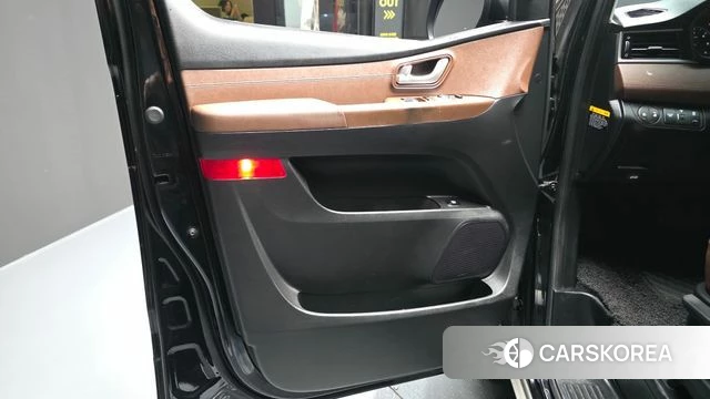 Hyundai The New Grand Starex id 4351046 из Кореи 17