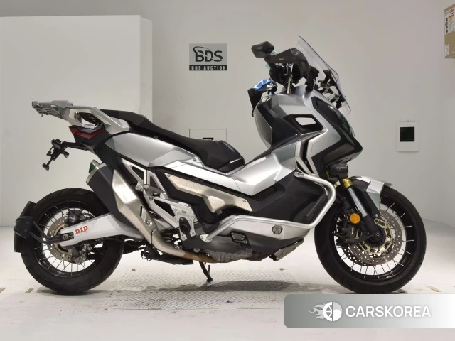 Проданный Honda X-ADV 750 2017 из Японии