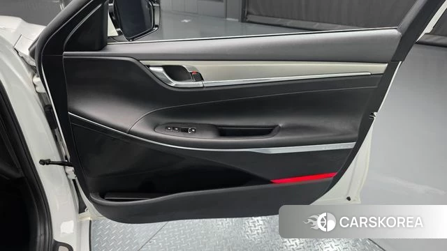 Hyundai The New Grandeur IG id 4618817 из Кореи 17