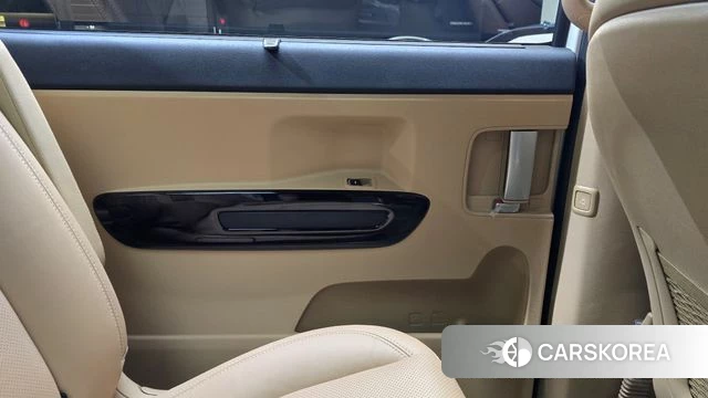 Kia The New Carnival id 4286042 из Кореи 17