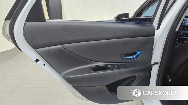 Hyundai Avante Hybrid (CN7) id 4506397 из Кореи 17