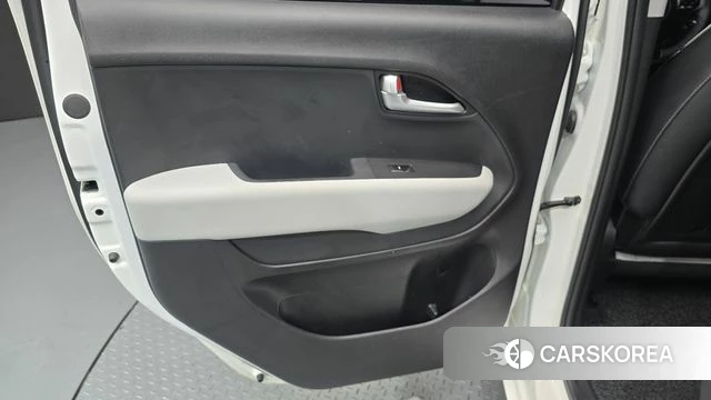 Kia The New Kia Ray id 4554428 из Кореи 17