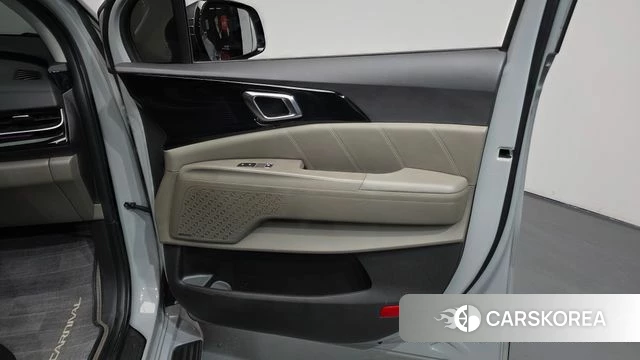 Kia The New Carnival 4th Generation id 4394871 из Кореи 17