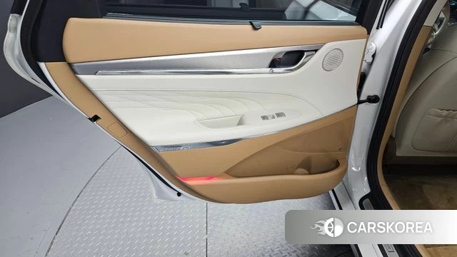 Hyundai The New Grandeur IG Hybrid id 4476661 из Кореи 17