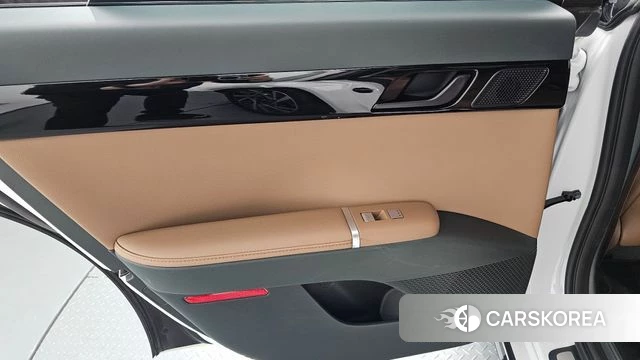 Hyundai Grandeur (GN7) id 4408067 из Кореи 17