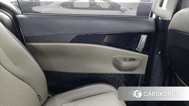 Kia The New Carnival 4th Generation id 4701085 из Кореи 17
