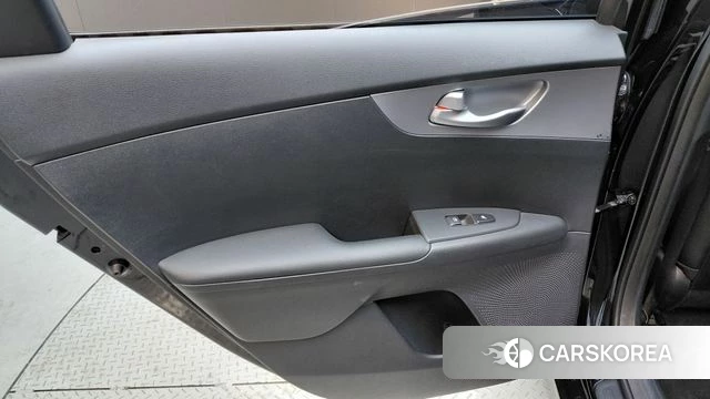 Kia The New K3 2nd generation id 4854599 из Кореи 17