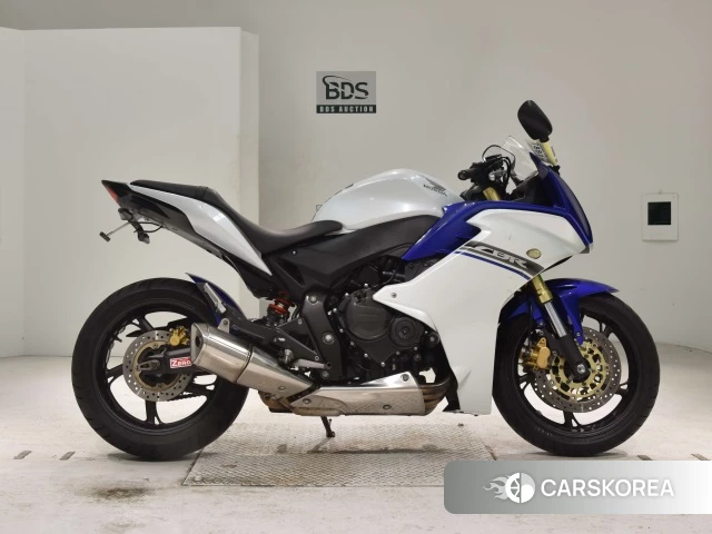 Проданный Honda CBR600F 2011 из Японии