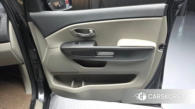 Kia The New Carnival id 4245876 из Кореи 17