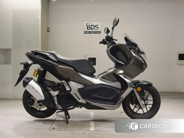 Проданный Honda ADV150 id 4176109 из Японии