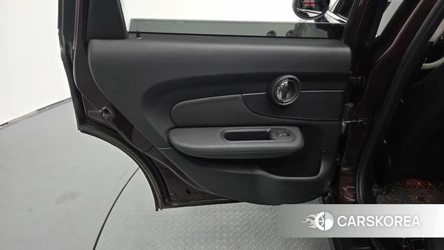 Mini Cooper D Clubman id 4882332 из Кореи 17