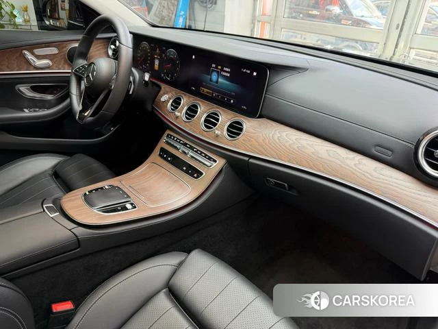 Mercedes-Benz E-class id 4258359 из Китая 17