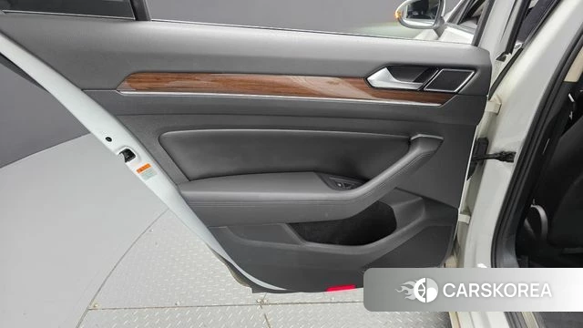 Volkswagen Passat GT (B8) id 4785912 из Кореи 17