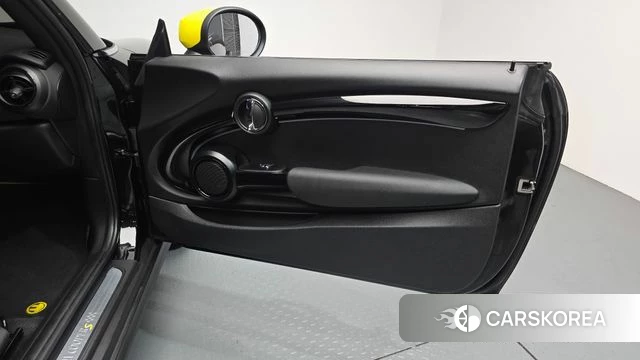 Mini Cooper Electric id 4323228 из Кореи 17