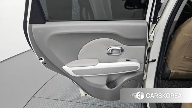 Kia Soul EV id 4269334 из Кореи 17