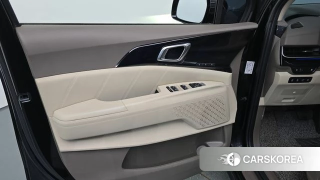Kia The New Carnival 4th Generation id 4493888 из Кореи 17